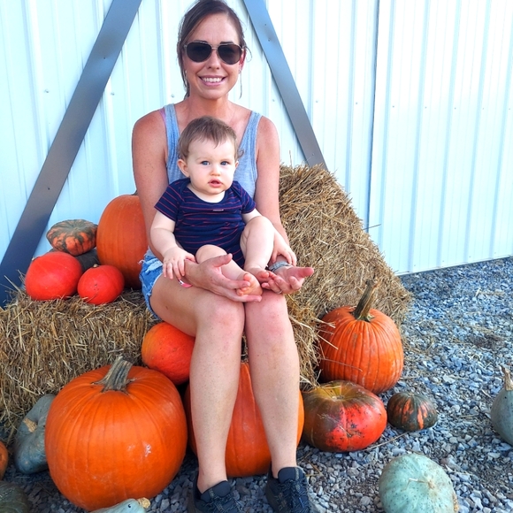 Meet your Posher, Anna - Picture 2 of 5